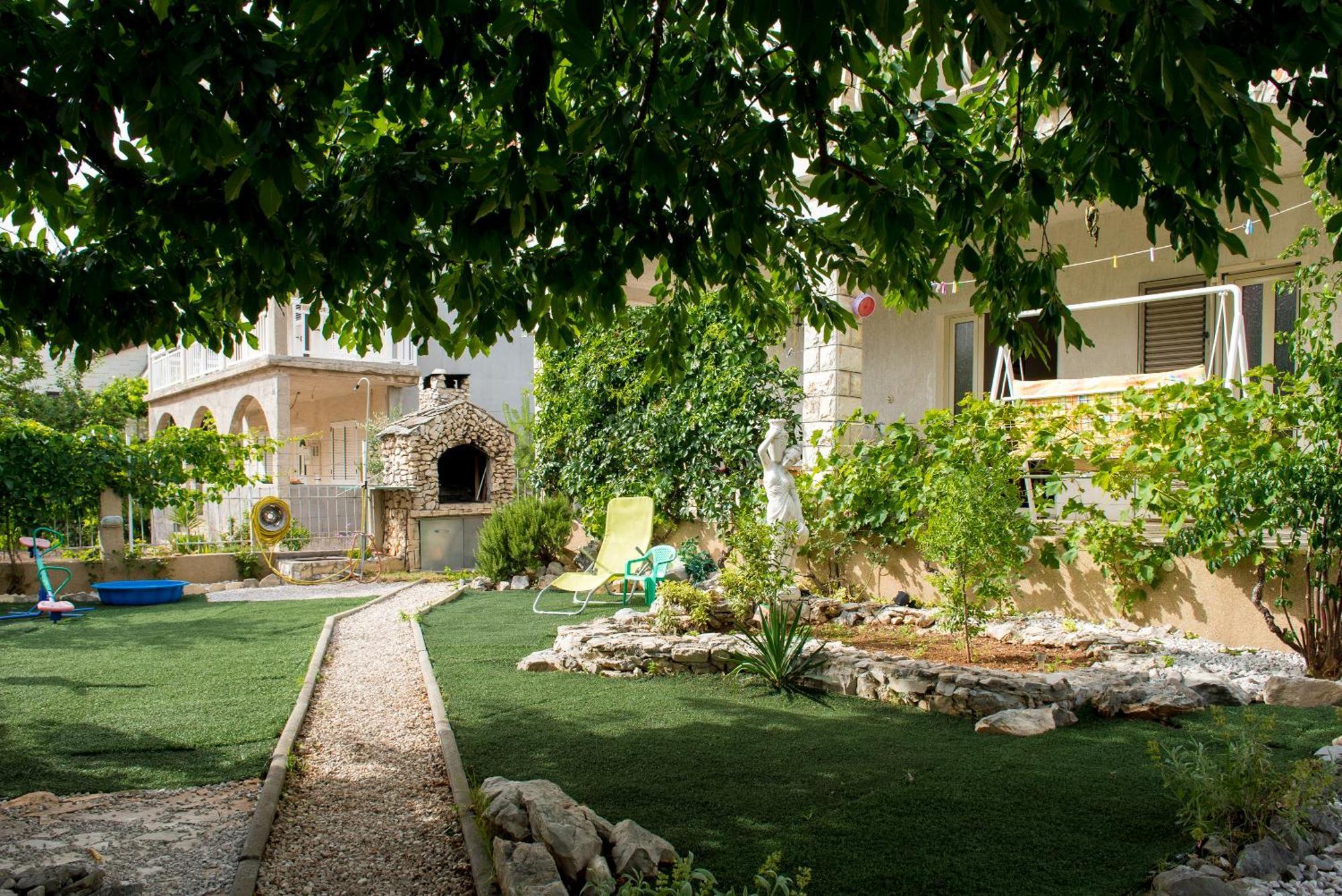 Apartments Vodice Olga Matic Bagian luar foto