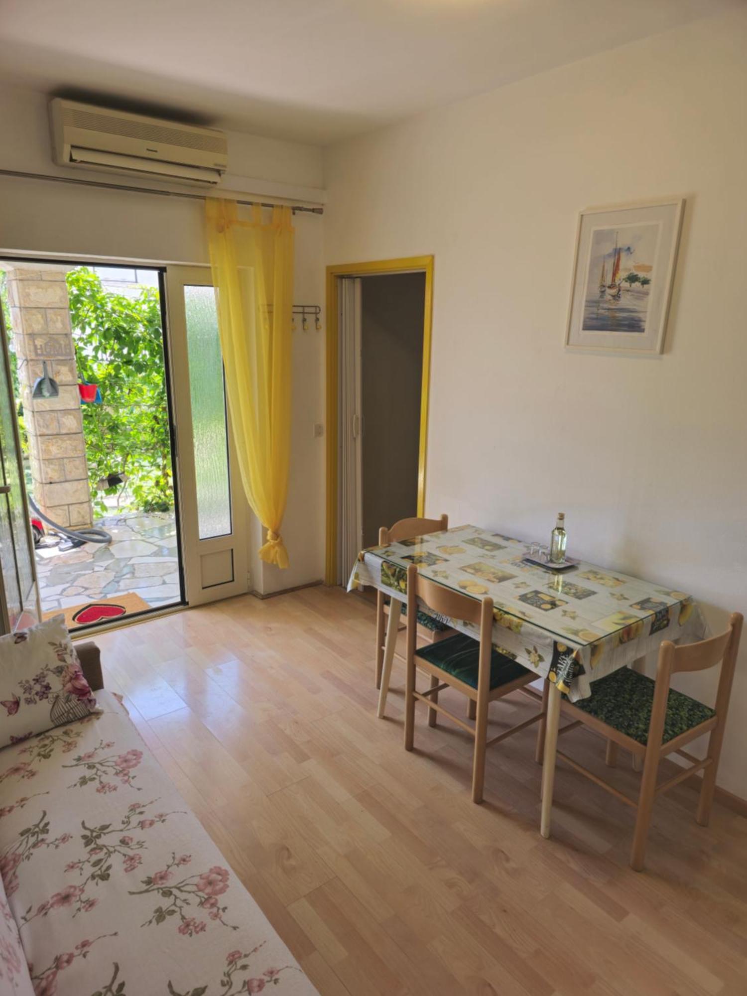 Apartments Vodice Olga Matic Bagian luar foto