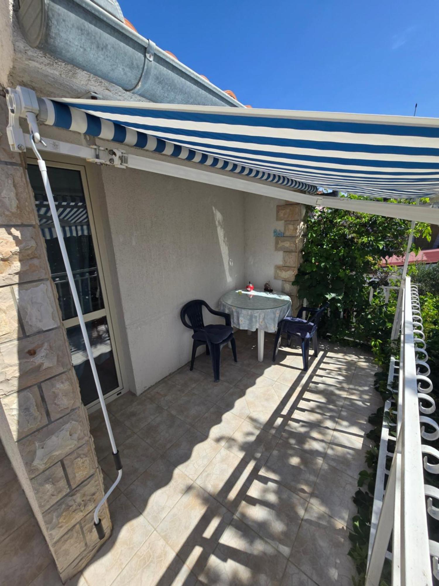 Apartments Vodice Olga Matic Bagian luar foto